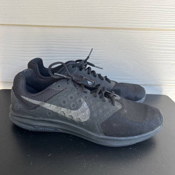 Nike Men's Downshifter 7 Running Shoes Sneakers Size 10 Style 852459-001 - Picture 2 of 13